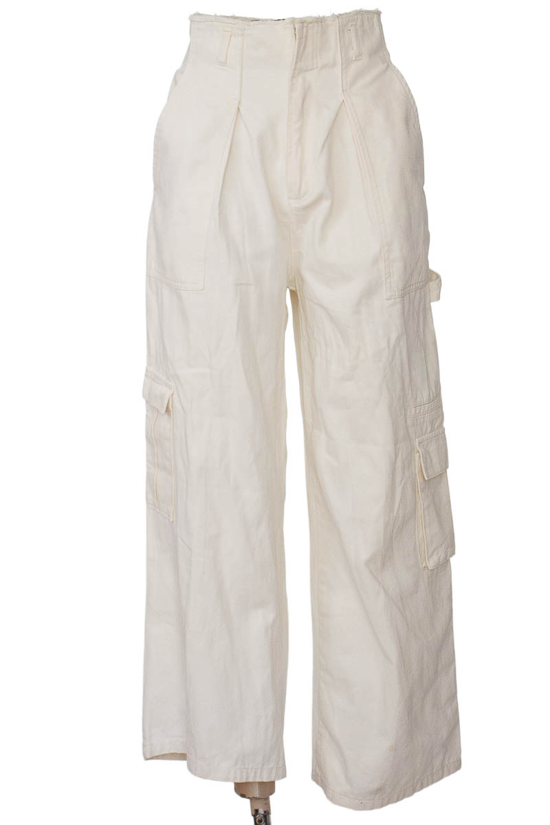 Pantalones color Beige - Stradivarius