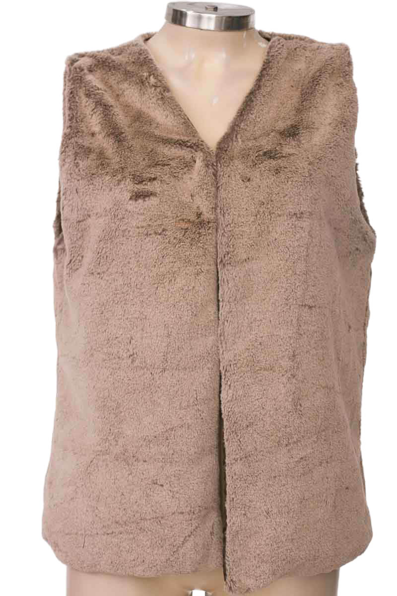 Chaqueta / Abrigo color Café - Closeando