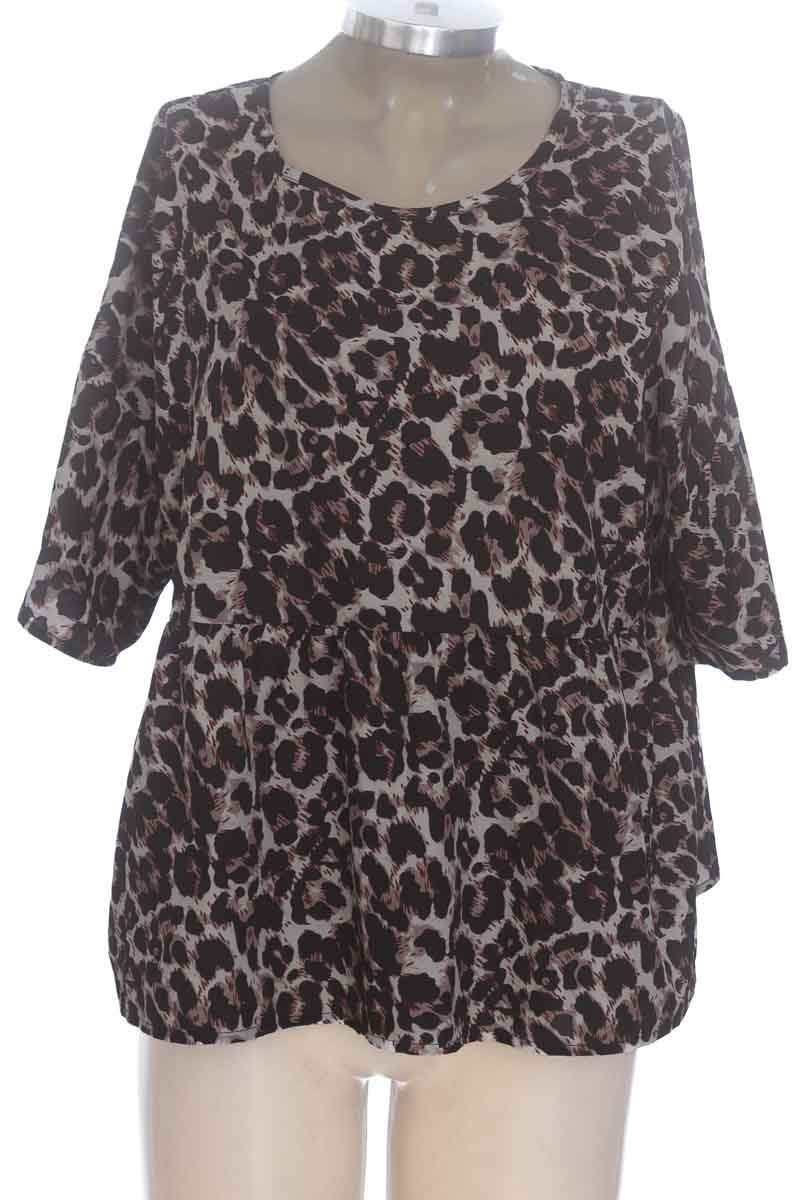 Blusa color Negro - Closeando