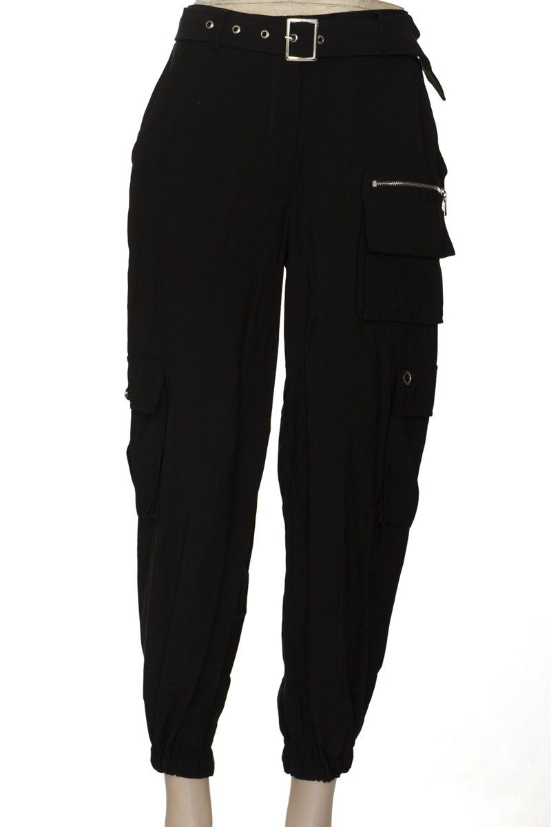 Pantalones color Negro - Studio F