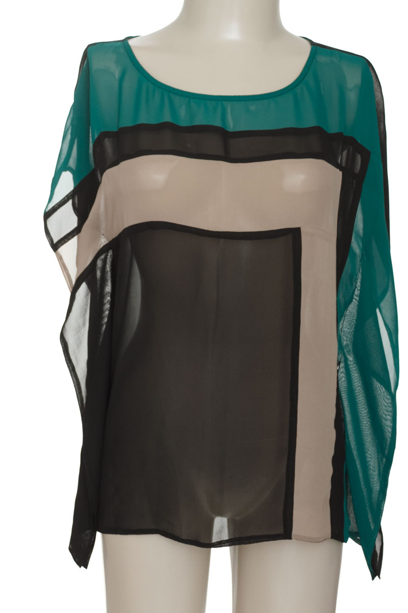 Blusa color Negro - APOLOGY