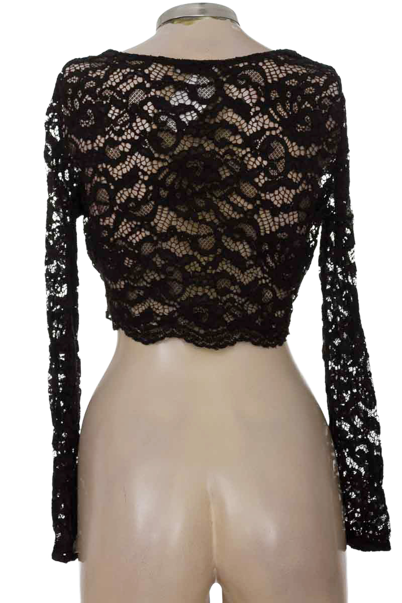 Top / Camiseta color Negro - Zara