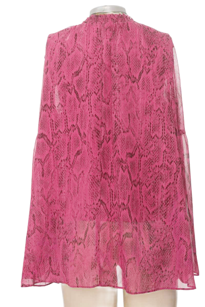 Blusa color Rosado - Jennifer López