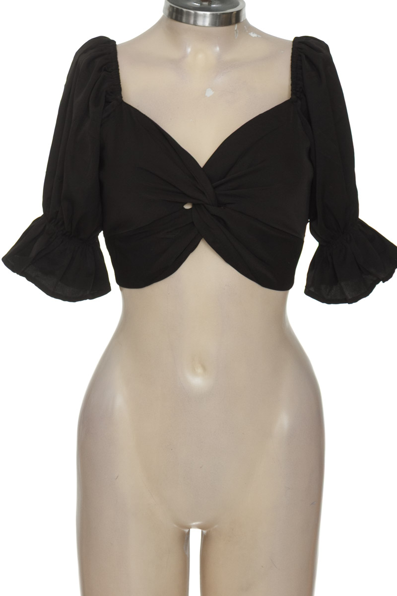Top / Camiseta color Negro - Follow me 