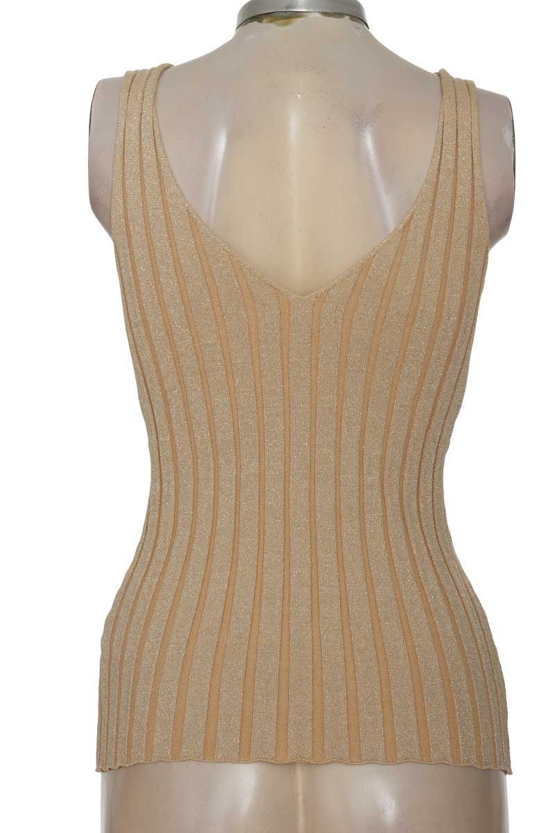 Top / Camiseta color Dorado - Studio F