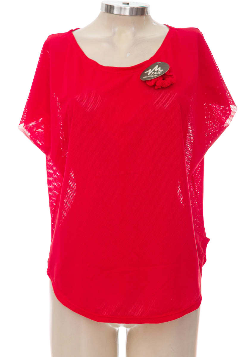 Ropa Deportiva / Salida de Baño color Rojo - Yazo