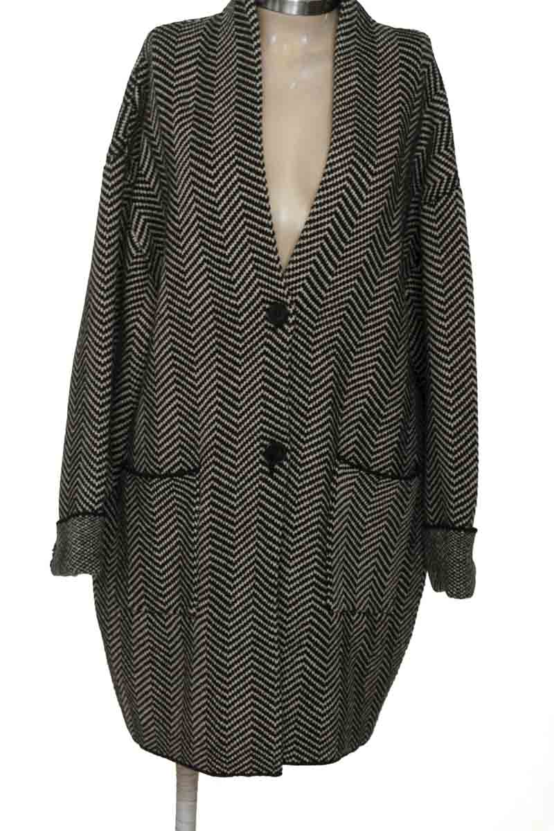 Chaqueta / Abrigo color Gris - Zara