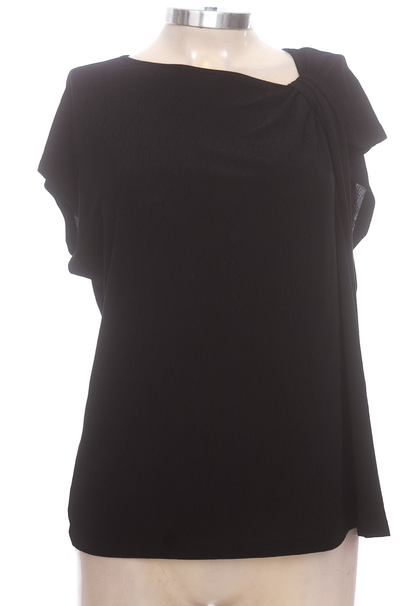 Top / Camiseta color Negro - Love Scarlett