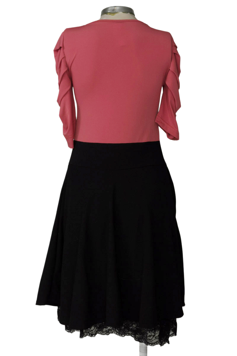 Vestido / Enterizo color Negro - Closeando