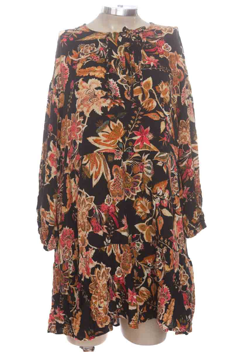Vestido / Enterizo color Negro - Zara