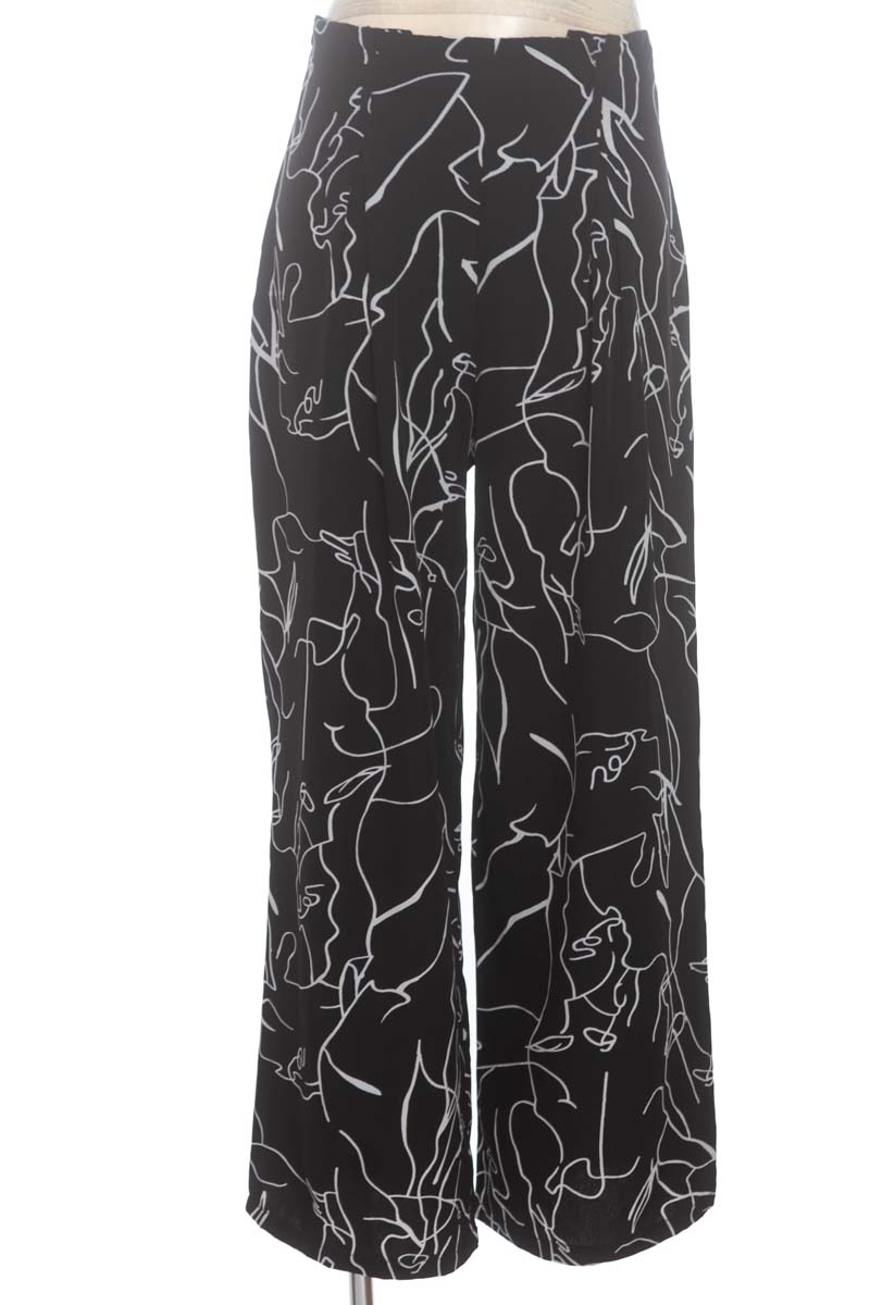 Pantalones color Negro - Closeando