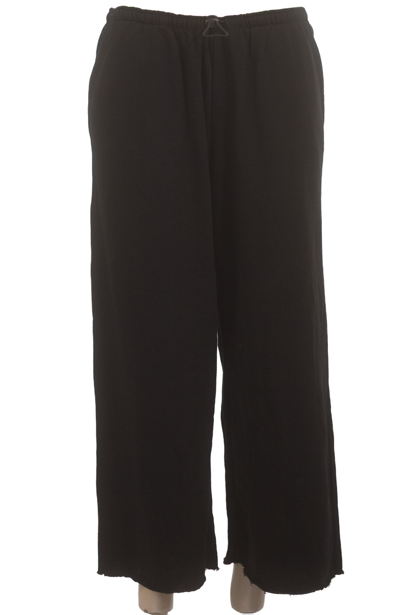 Ropa Deportiva / Salida de Baño color Negro - Divided by H&M