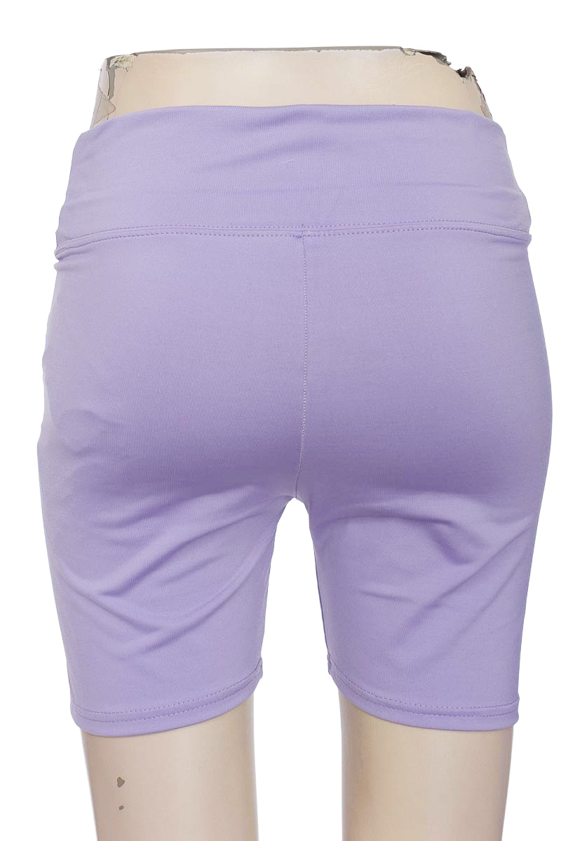 Ropa Deportiva / Salida de Baño color Lila - Closeando