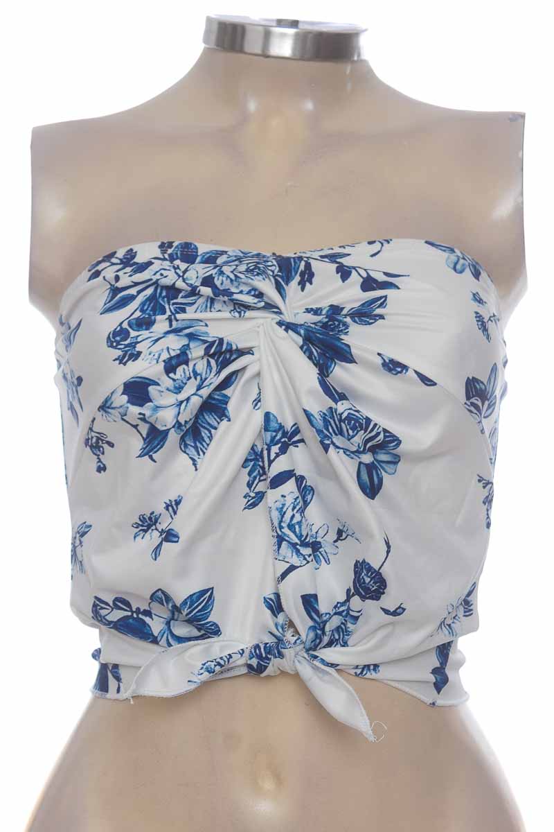 Top / Camiseta color Blanco - Closeando