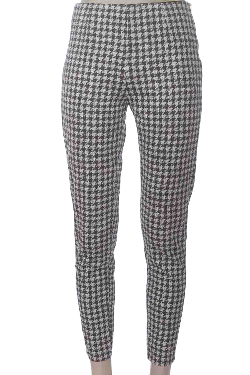 Pantalones color Estampado - Zara