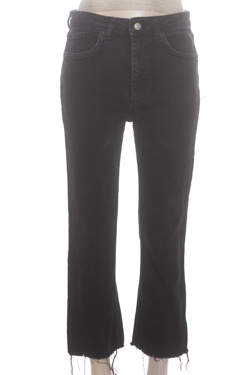 Pantalones color Negro - Zara