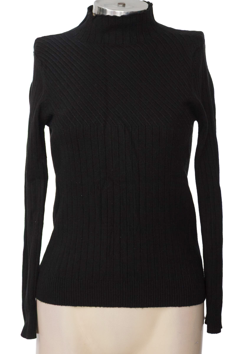 Sweater color Negro - Closeando