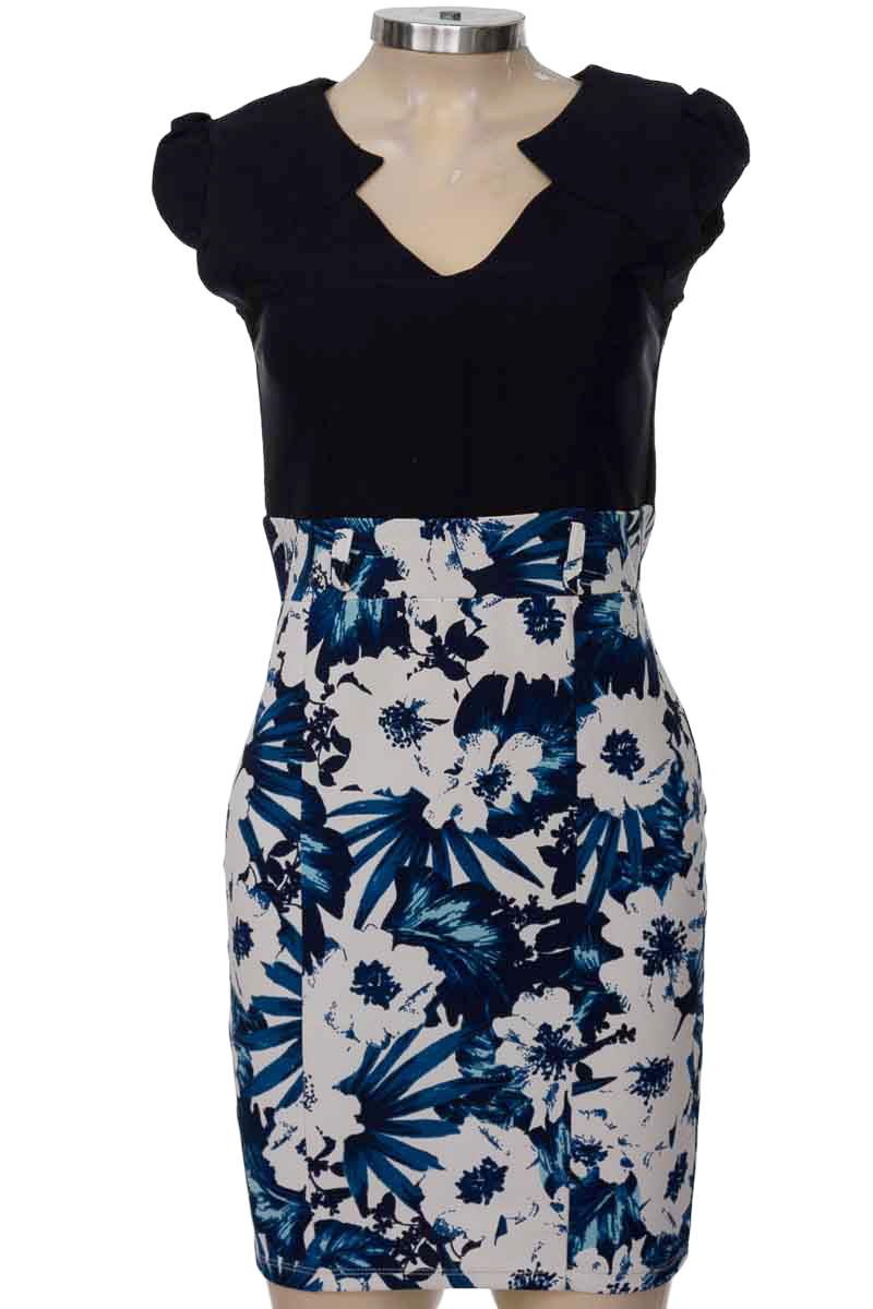 Vestido / Enterizo color Azul - Closeando