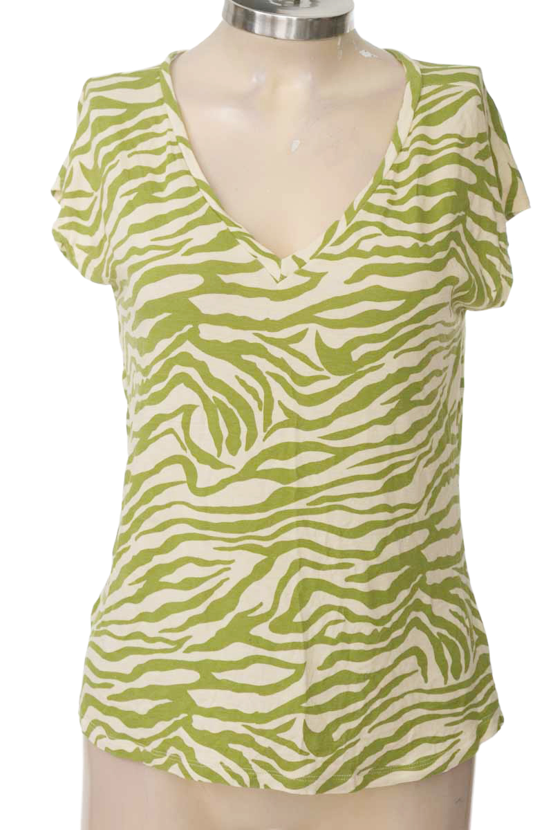 Top / Camiseta color Verde - Leonisa