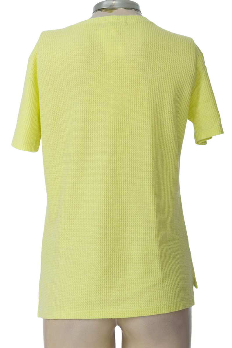 Top / Camiseta color Verde - Almazul