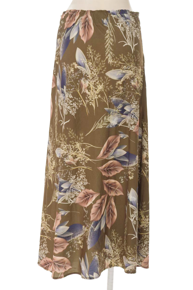 Falda color Verde - Closeando