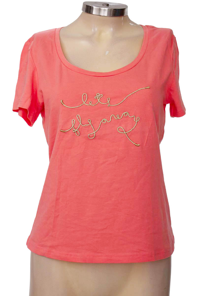 Top / Camiseta color Fucsia - Basement
