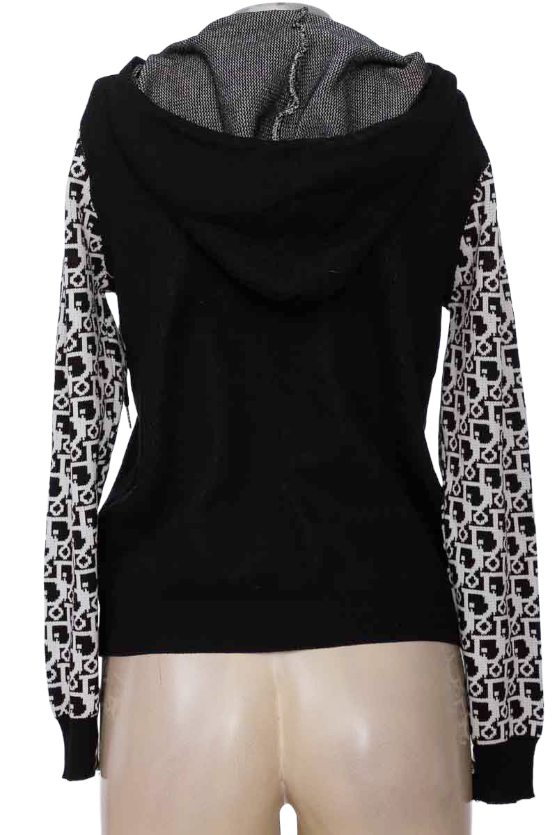 Sweater color Negro - Amore
