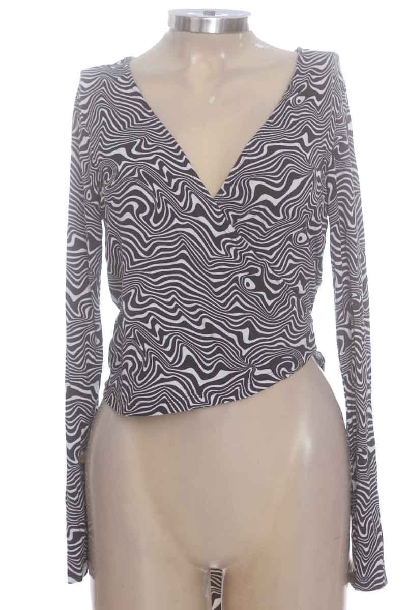 Blusa color Negro - Koaj