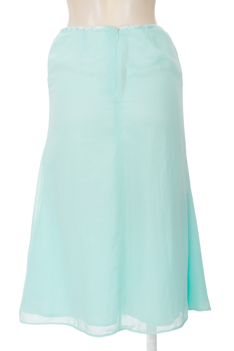 Falda color Aguamarina - Closeando