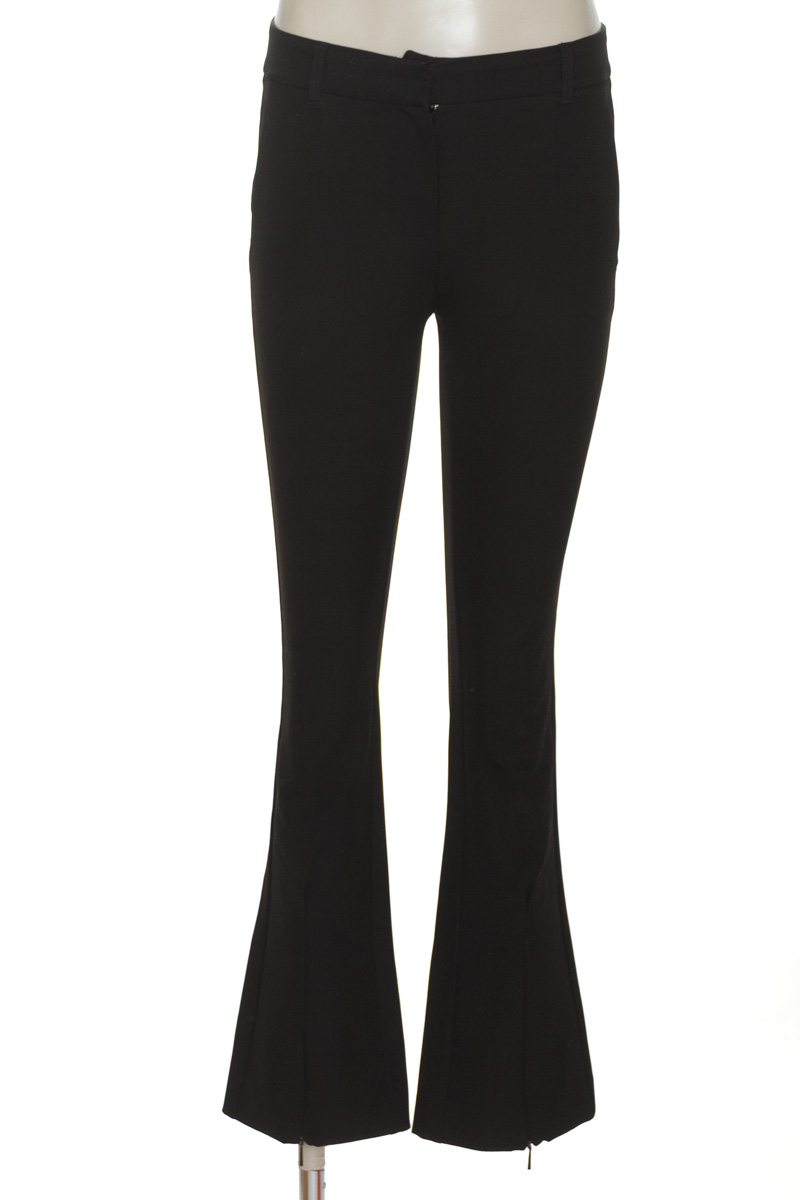 Pantalones color Negro - MNG
