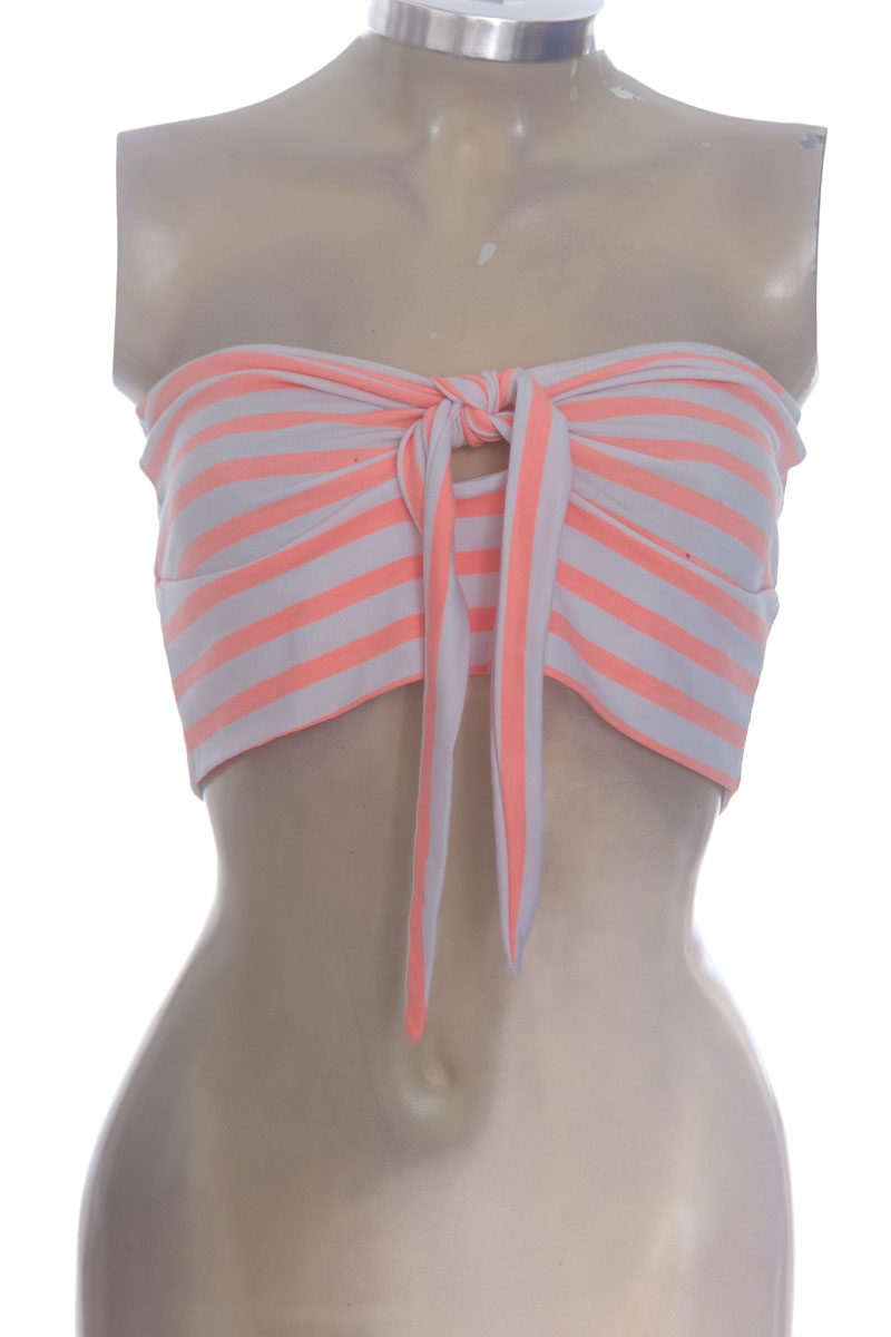 Top / Camiseta color Fucsia - Like Me