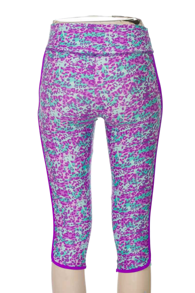 Ropa Deportiva / Salida de Baño color Lila - Closeando