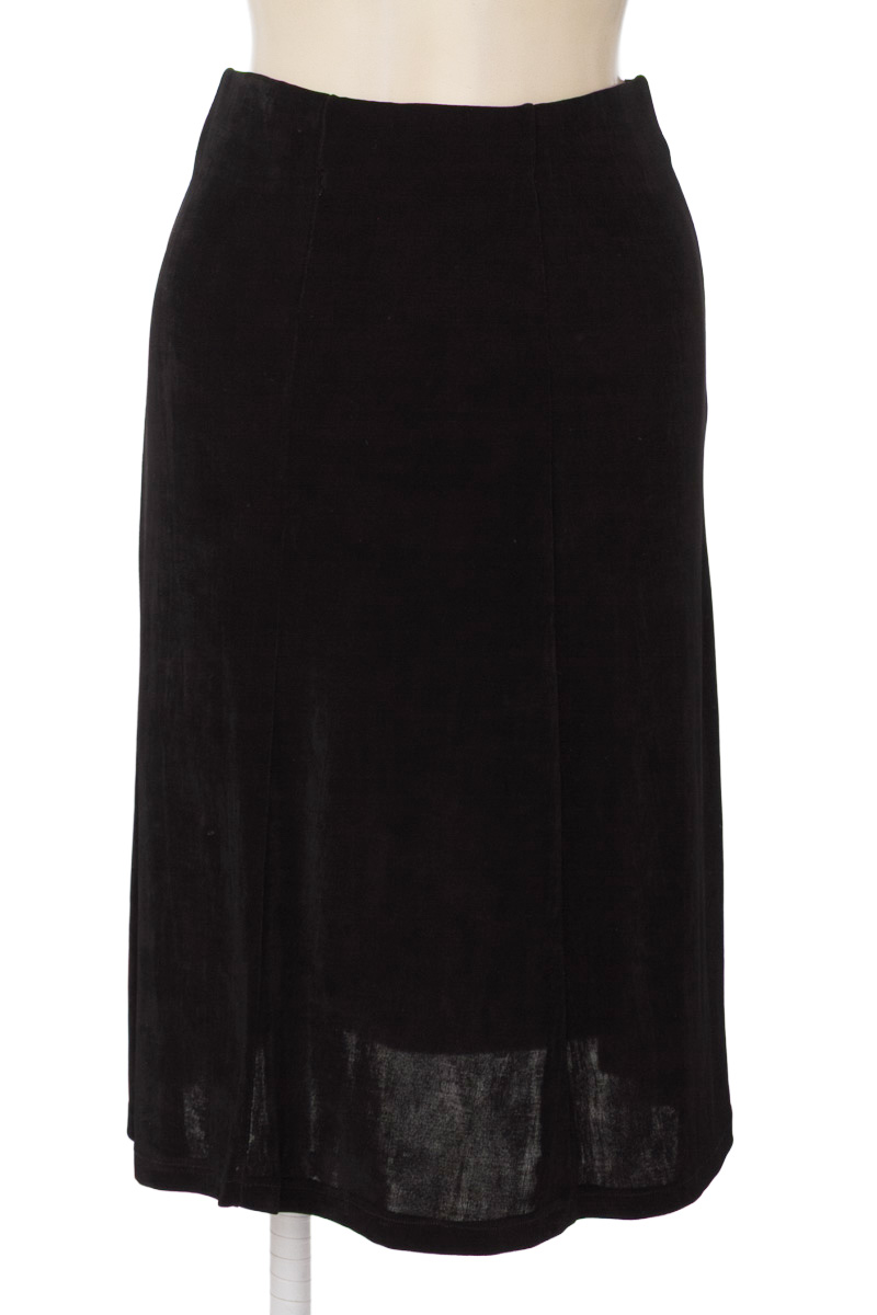 Falda color Negro - Closeando