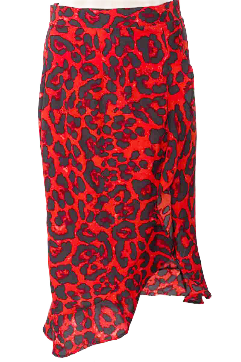 Falda color Rojo - Closeando