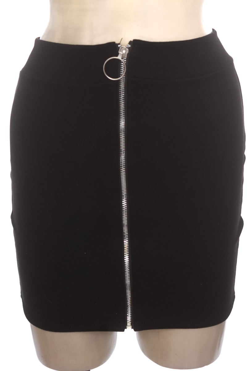 Falda color Negro - Closeando
