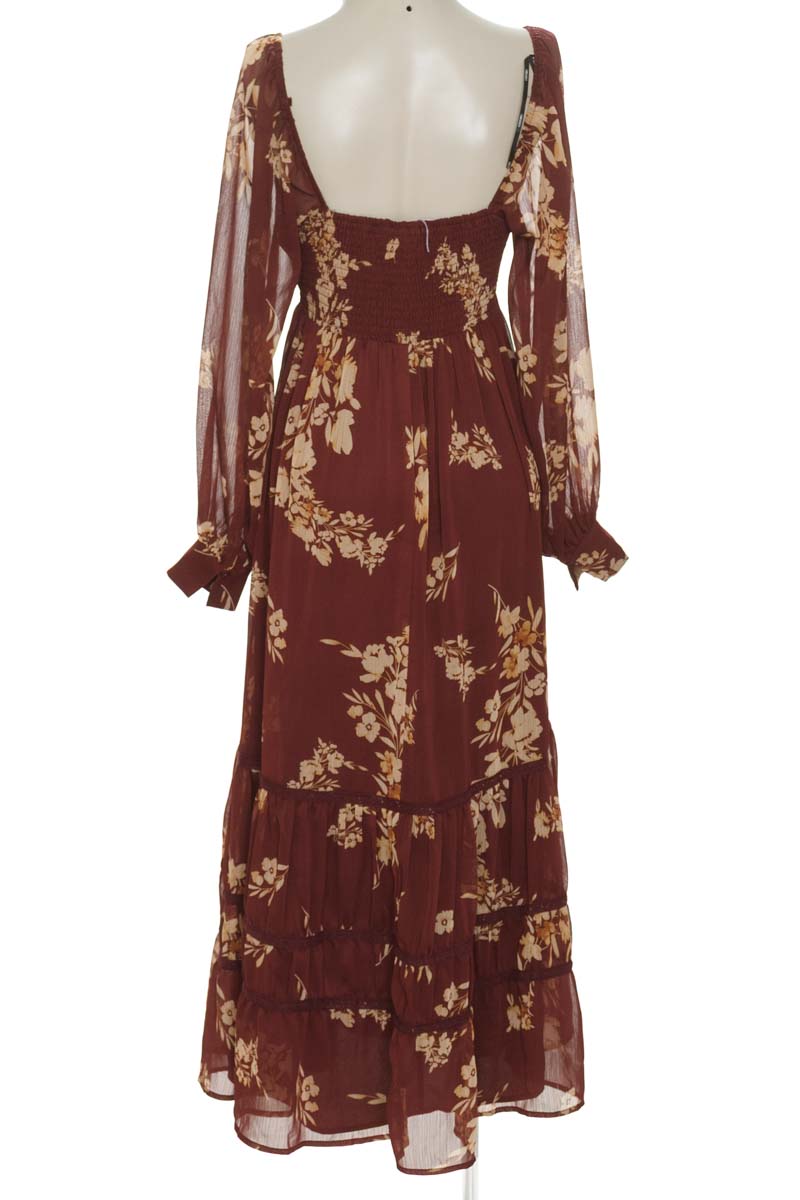 Vestido / Enterizo color Vinotinto - Forever 21