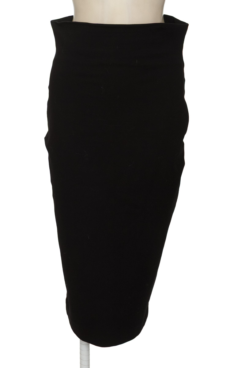 Falda color Negro - Closeando