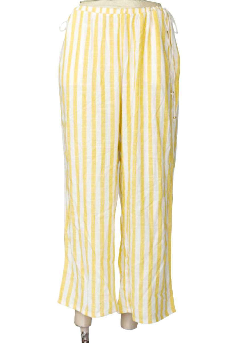 Pantalones color Amarillo - Divided by H&M
