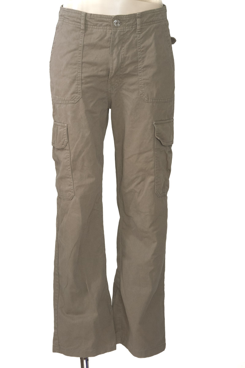 Pantalones color Verde - Zara