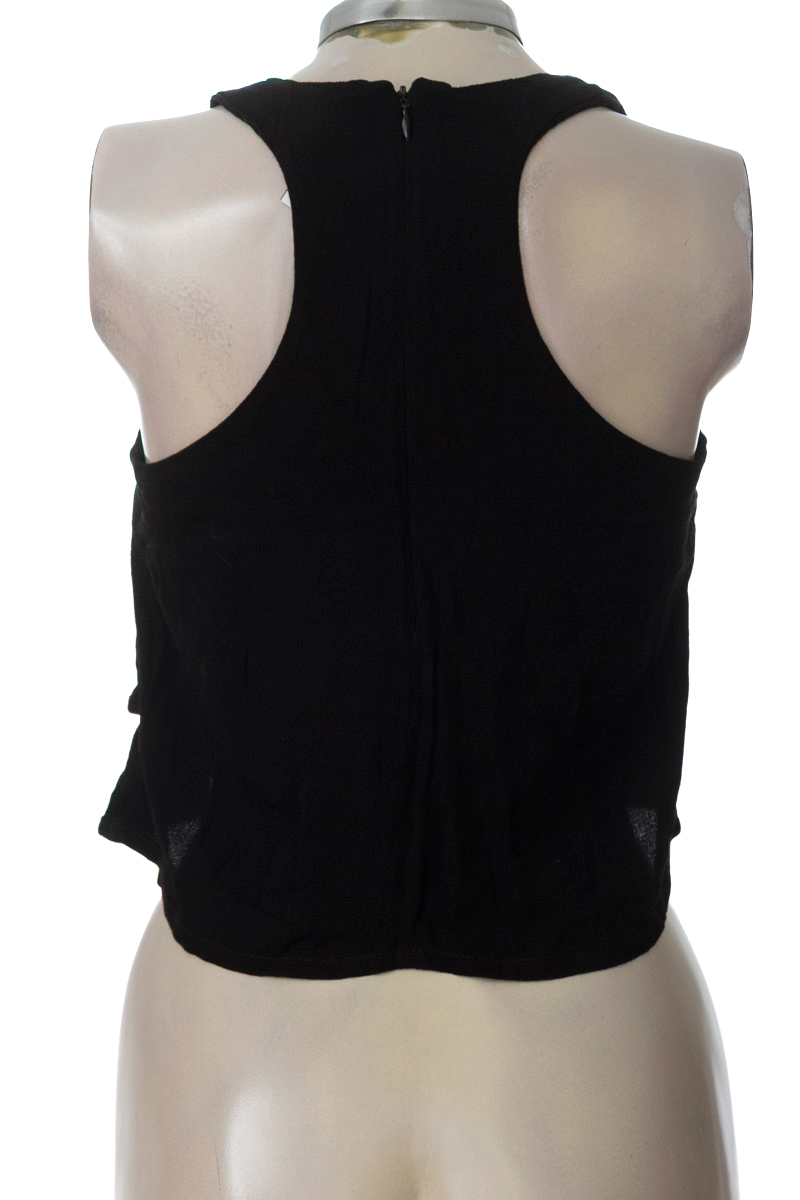 Top / Camiseta color Negro - Studio F