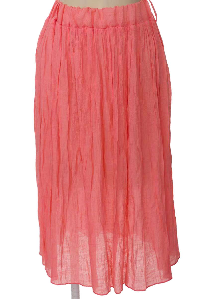 Falda color Rosado - Closeando