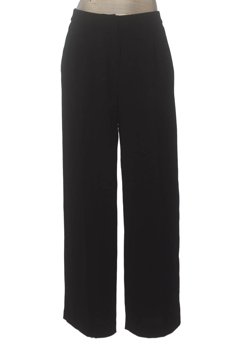 Pantalones color Negro - MNG