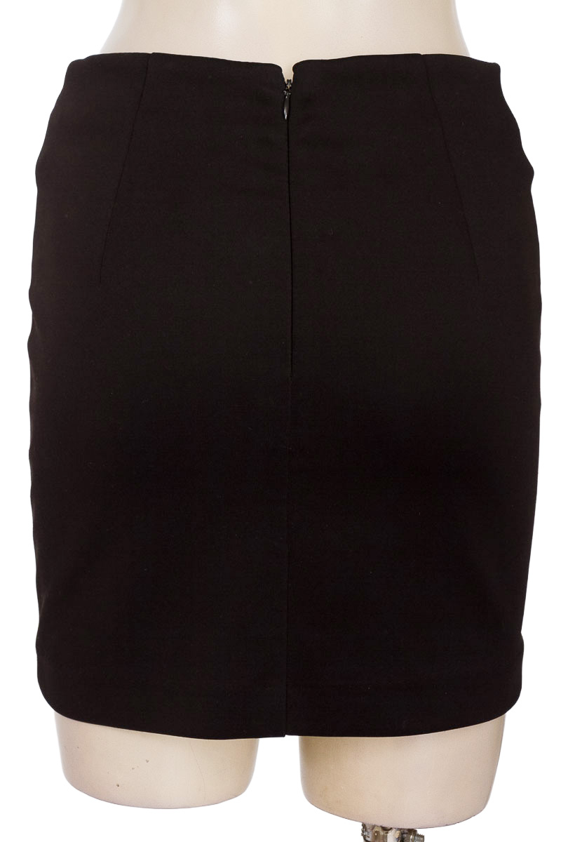 Falda color Negro - Forever 21