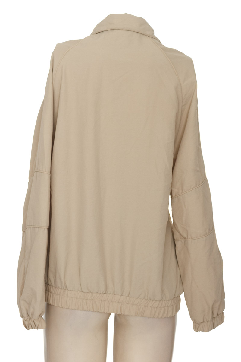 Chaqueta / Abrigo color Beige - Bershka