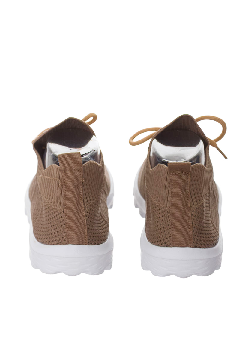 Zapatos color Café - Closeando