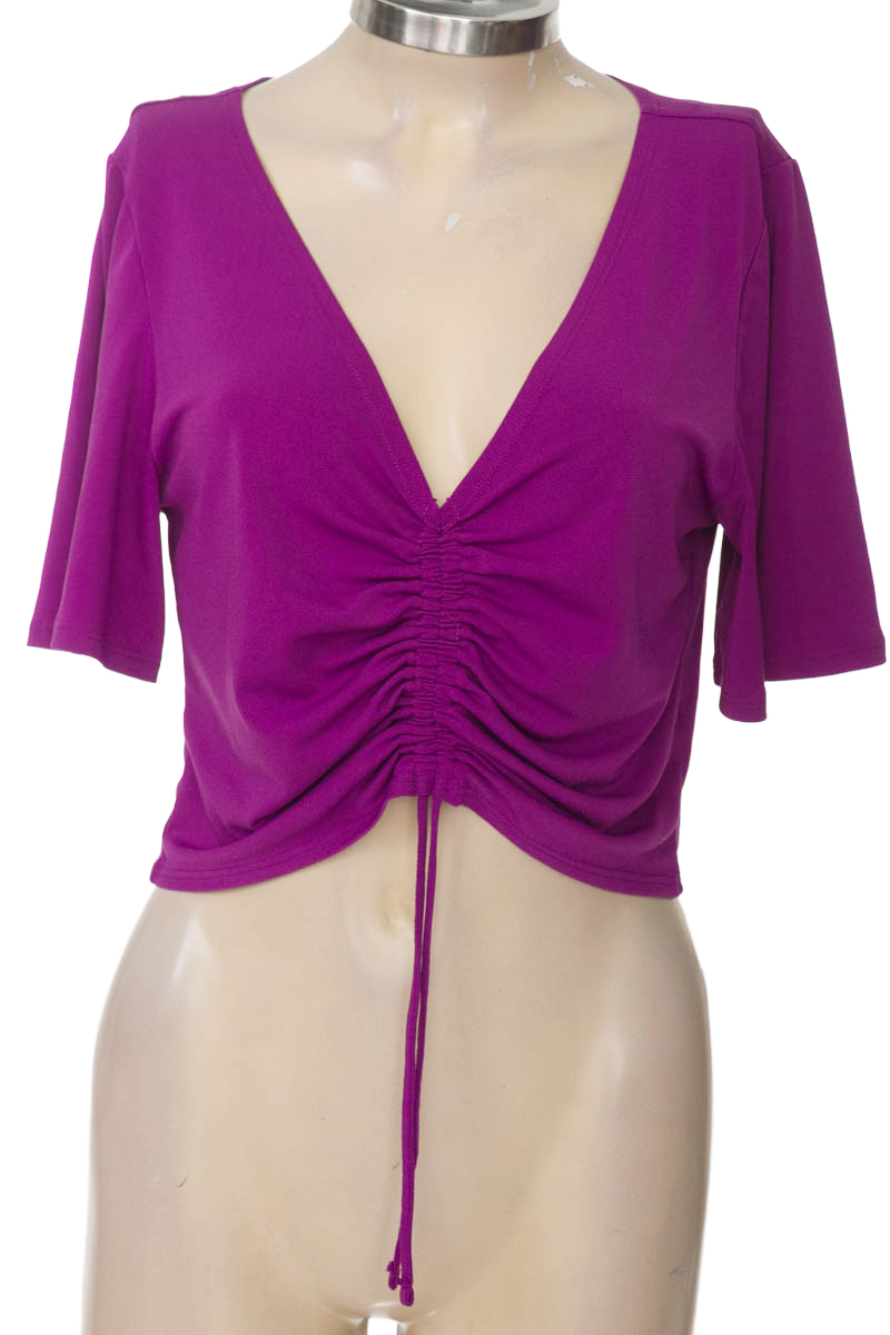 Top / Camiseta color Morado - Divided by H&M