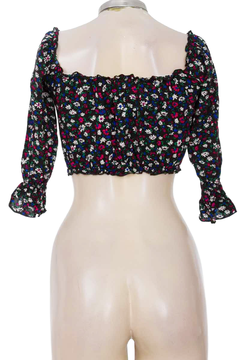 Top / Camiseta color Negro - Nomadas