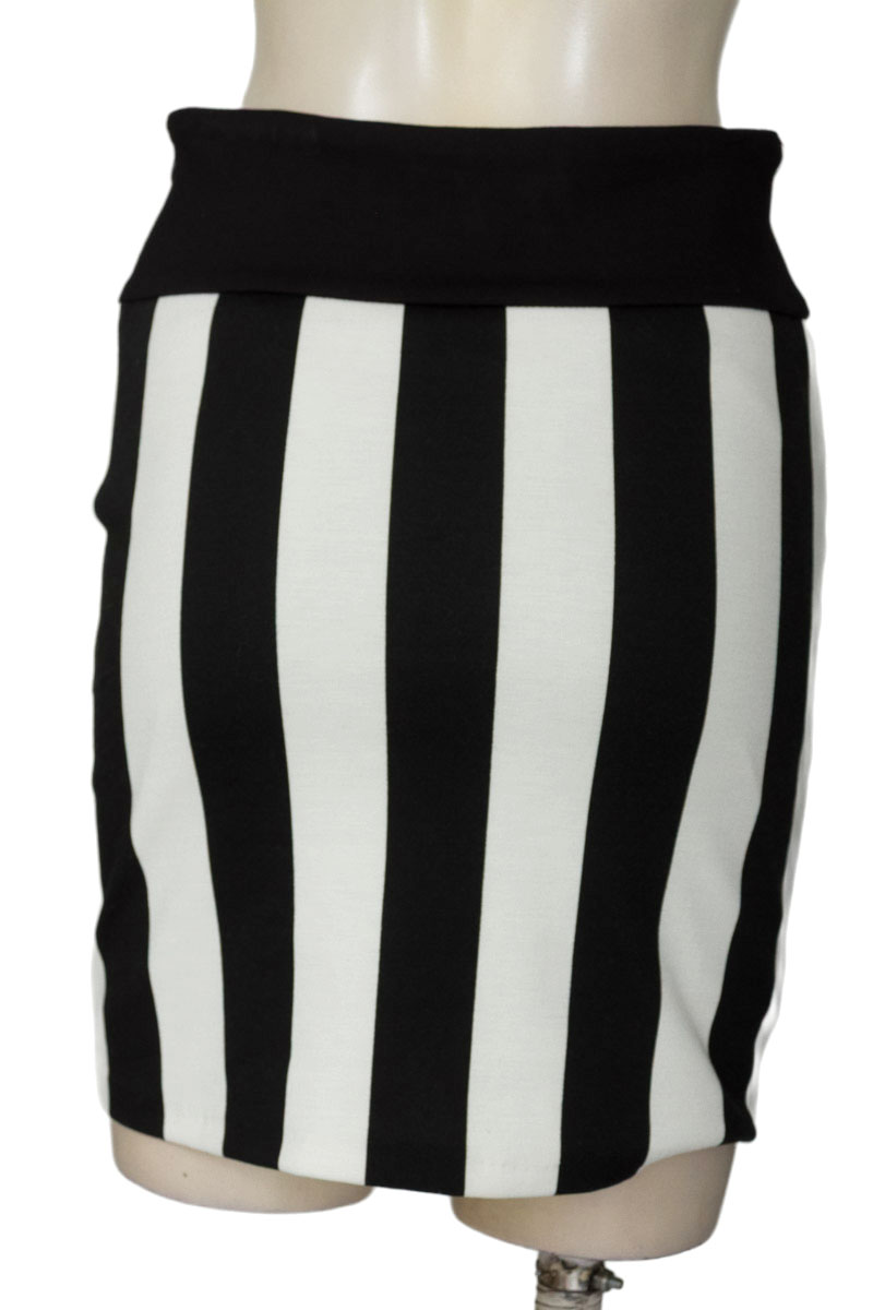 Falda color Negro - MNG