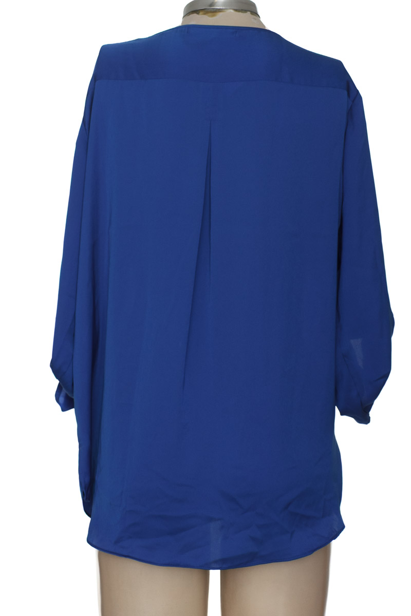Blusa color Azul - Basement