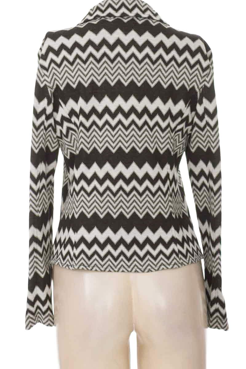 Chaqueta / Abrigo color Negro - Soho Apparel Ltd